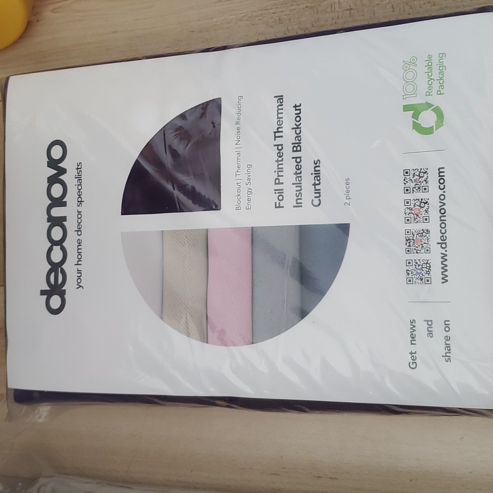 Deconovo foil printed thermal insulated blackout curtain new in package